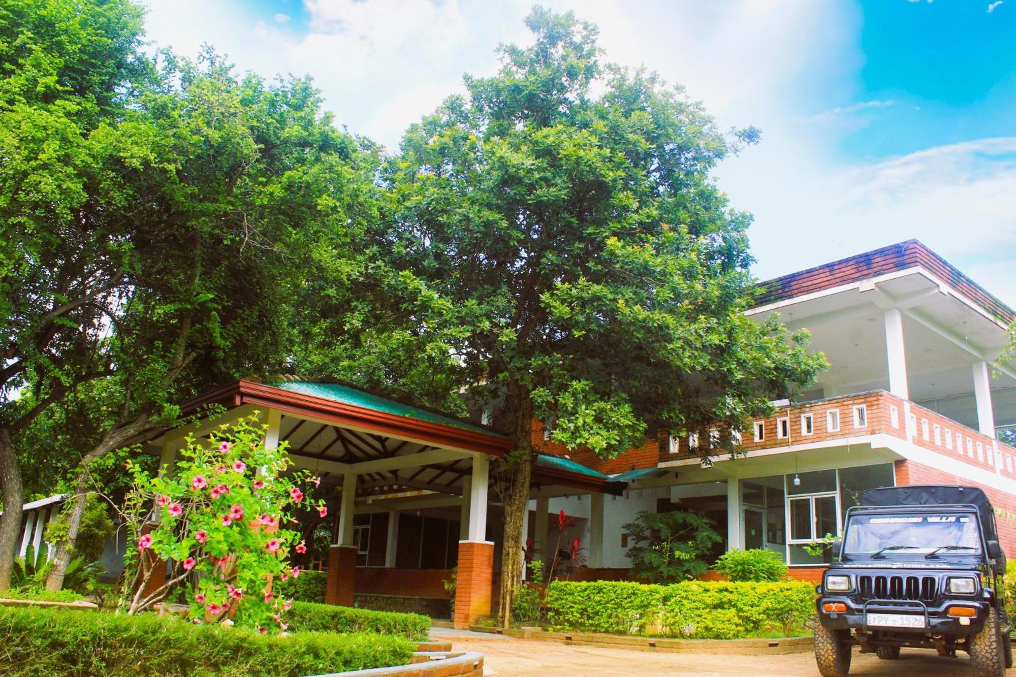 Green Hut Nature Resort Sigiriya Exterior photo
