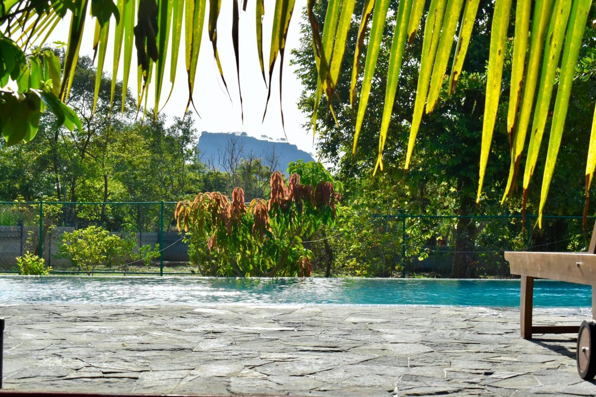 Green Hut Nature Resort Sigiriya Exterior photo