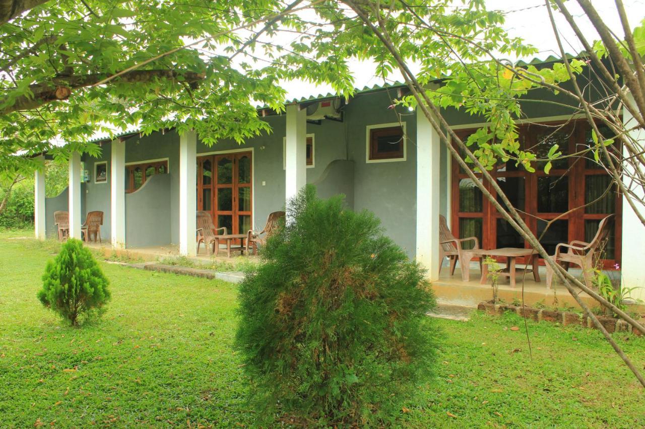 Green Hut Nature Resort Sigiriya Exterior photo